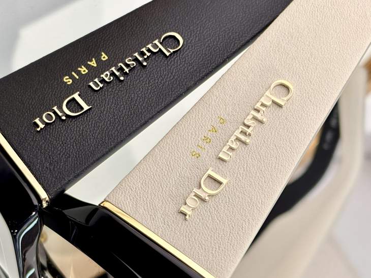 Picture of Dior Sunglasses _SKUfw76705660fw